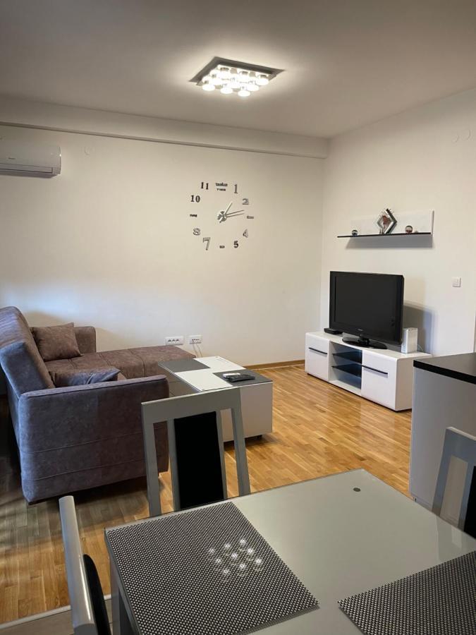 Royal Residence Apartmani Панчево Экстерьер фото