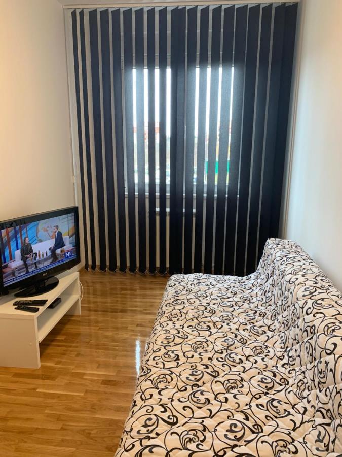 Royal Residence Apartmani Панчево Экстерьер фото